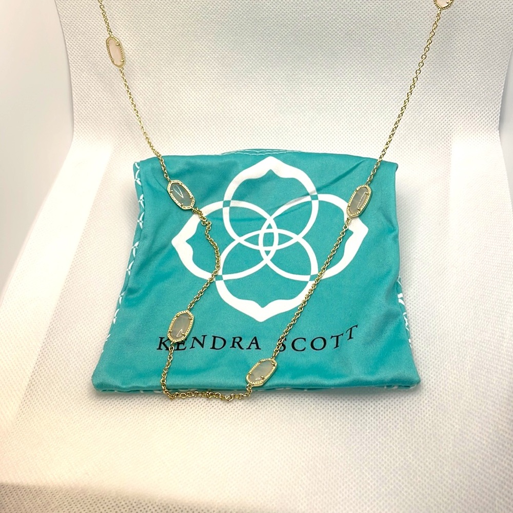 Kendra Scott 18” necklace gold / translucent rose pink